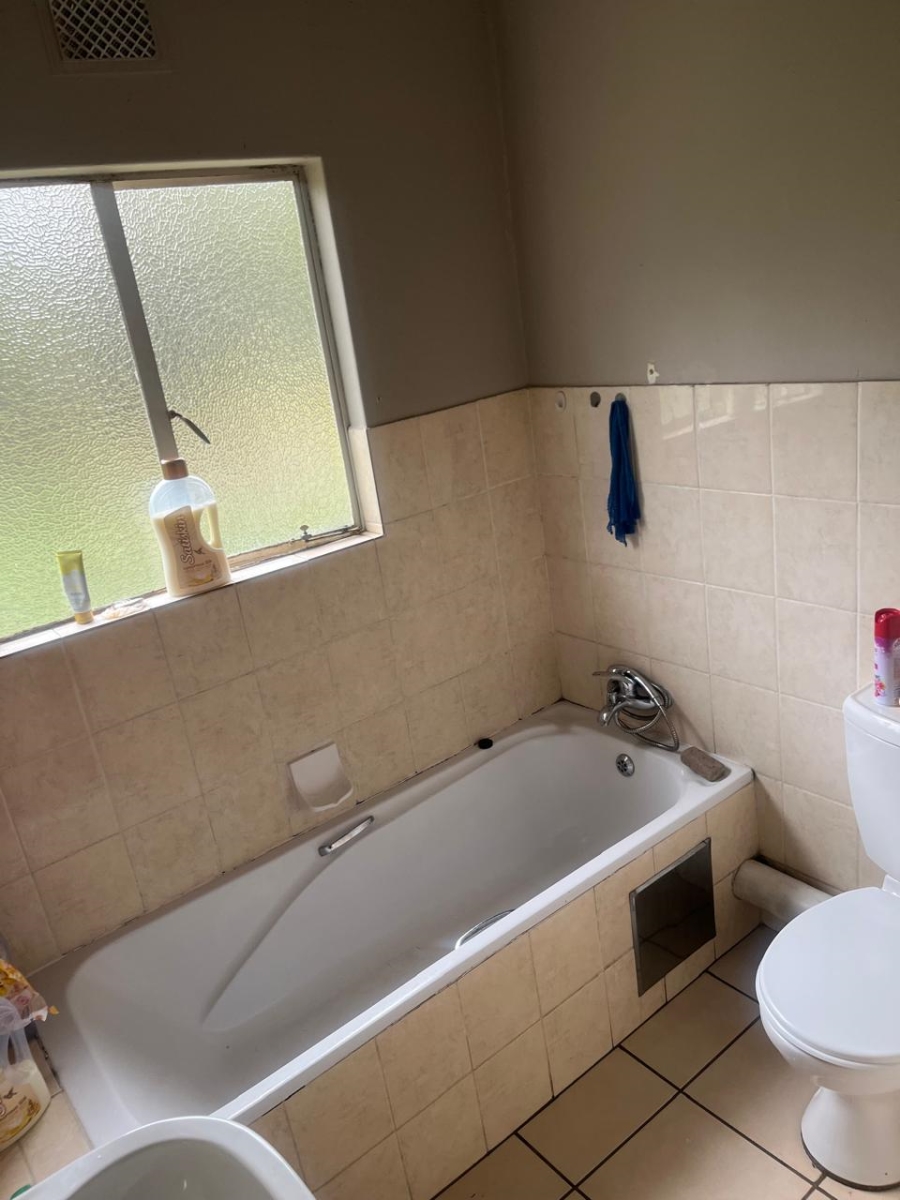 2 Bedroom Property for Sale in Ormonde Gauteng