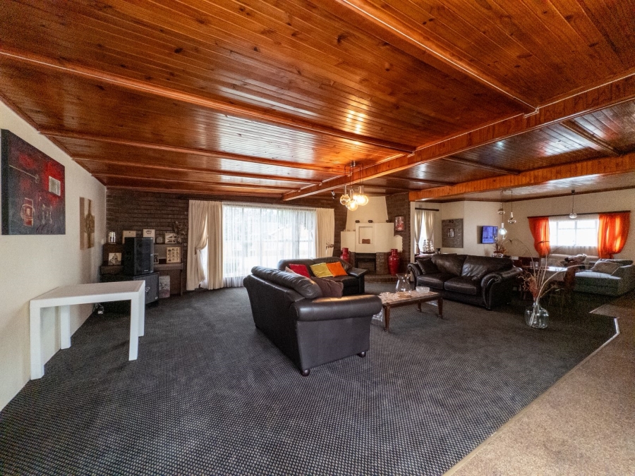 3 Bedroom Property for Sale in Kenleaf Gauteng