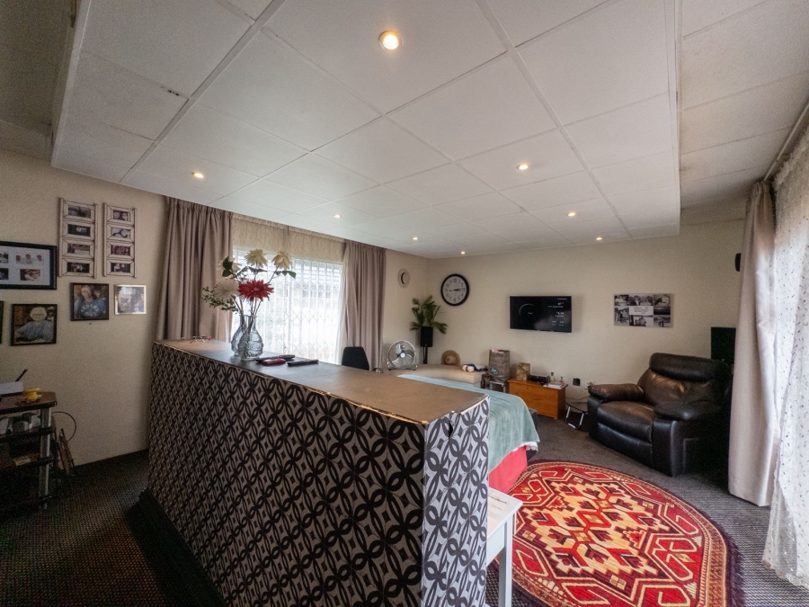 3 Bedroom Property for Sale in Kenleaf Gauteng