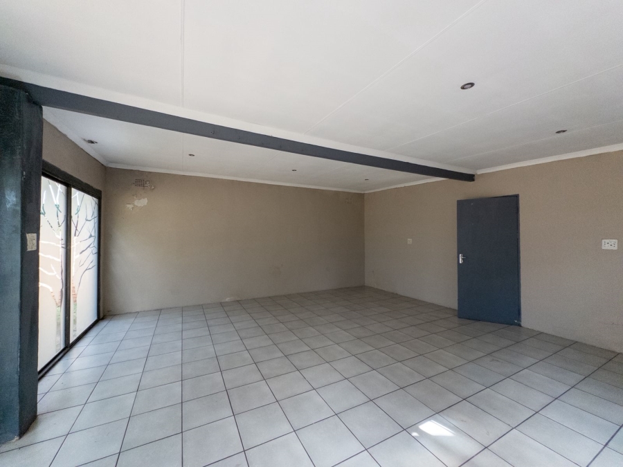 3 Bedroom Property for Sale in Dalpark Proper Gauteng