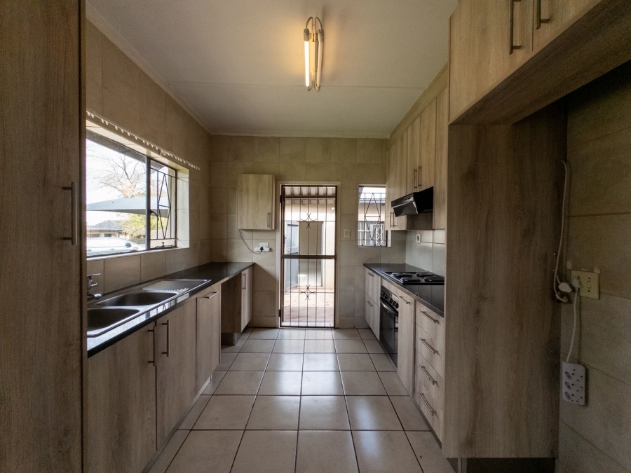 3 Bedroom Property for Sale in Dalpark Proper Gauteng