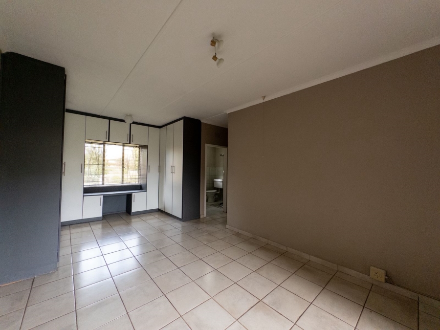 3 Bedroom Property for Sale in Dalpark Proper Gauteng
