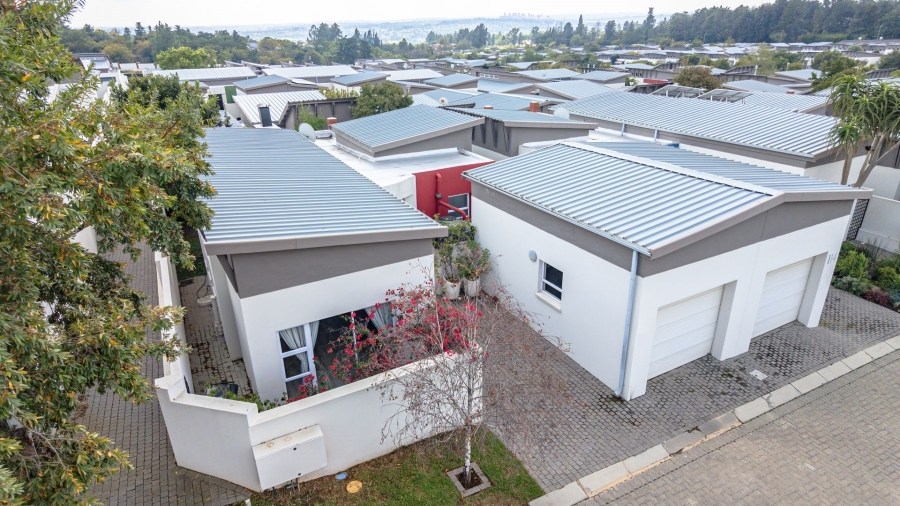 2 Bedroom Property for Sale in Broadacres Gauteng
