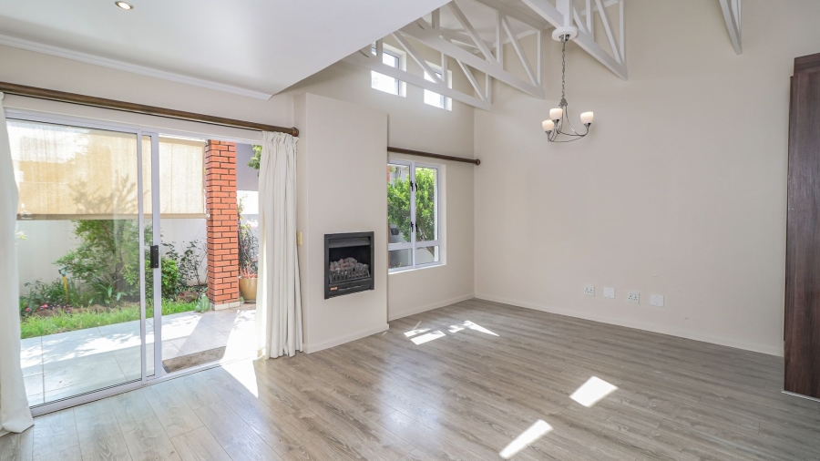 2 Bedroom Property for Sale in Broadacres Gauteng