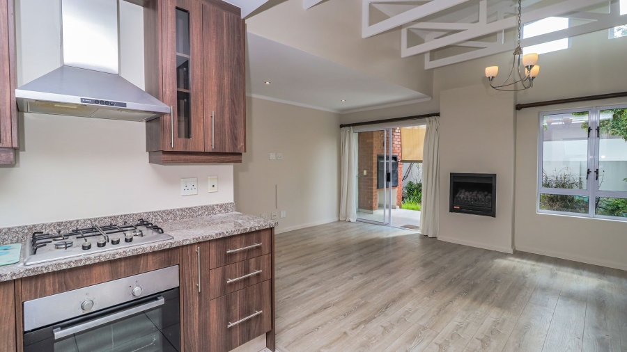 2 Bedroom Property for Sale in Broadacres Gauteng