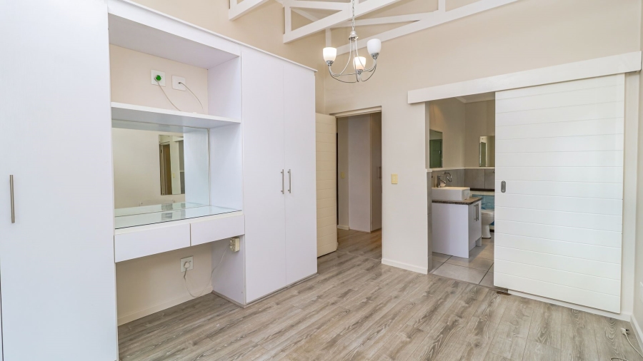 2 Bedroom Property for Sale in Broadacres Gauteng