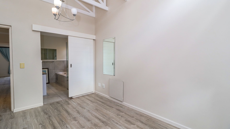 2 Bedroom Property for Sale in Broadacres Gauteng