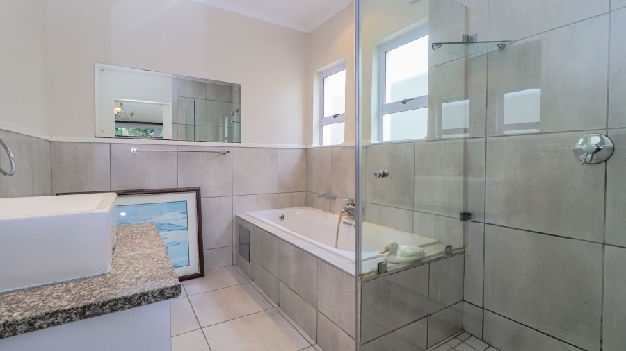 2 Bedroom Property for Sale in Broadacres Gauteng