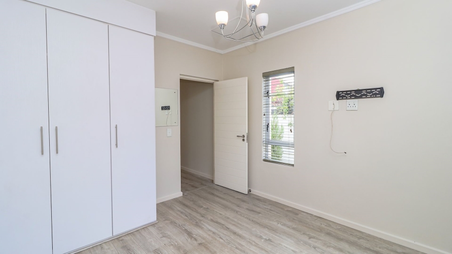2 Bedroom Property for Sale in Broadacres Gauteng
