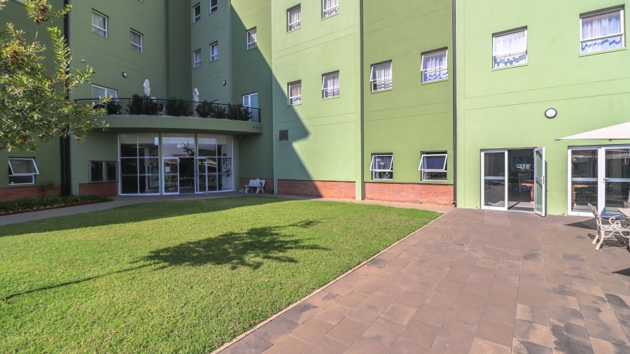 2 Bedroom Property for Sale in Broadacres Gauteng