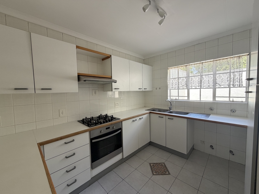 2 Bedroom Property for Sale in Magaliessig Gauteng