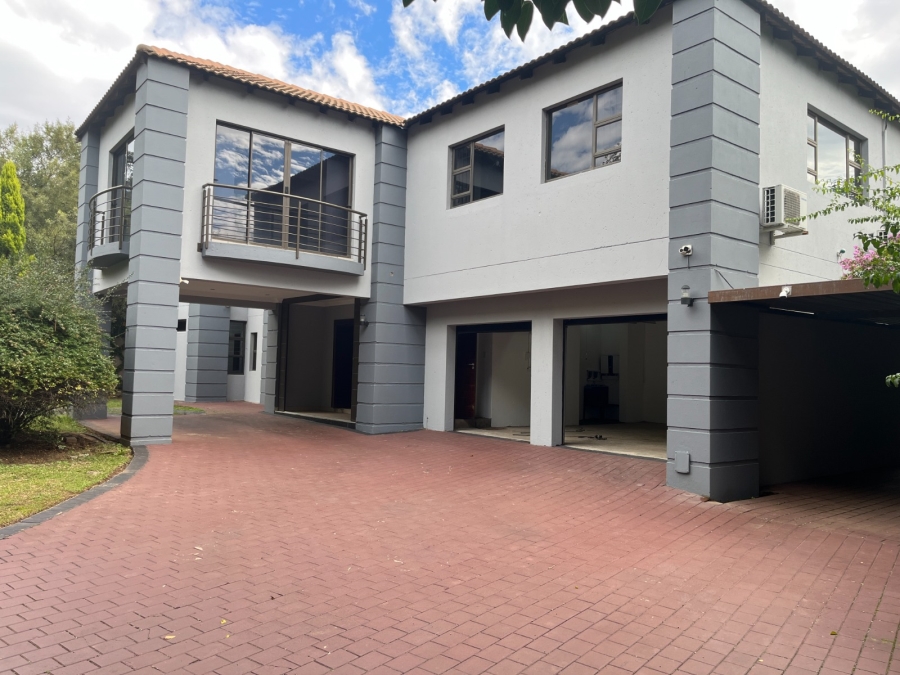 6 Bedroom Property for Sale in Bryanston Gauteng