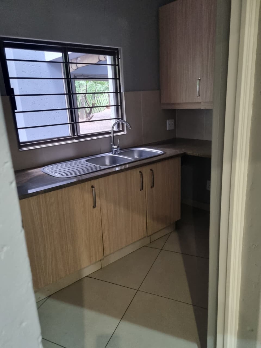6 Bedroom Property for Sale in Bryanston Gauteng