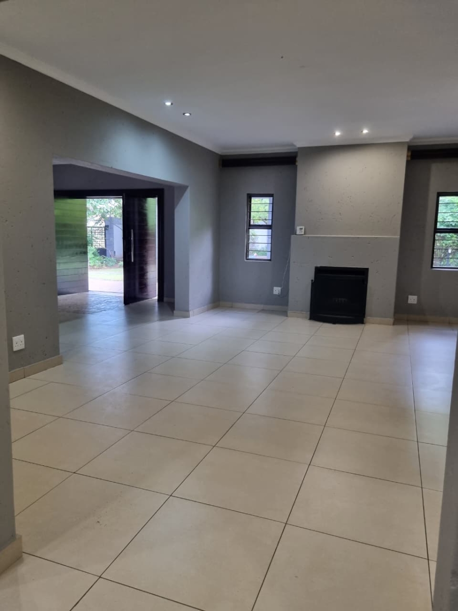 6 Bedroom Property for Sale in Bryanston Gauteng
