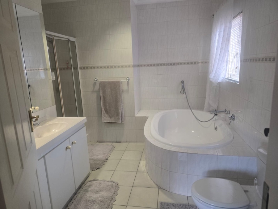 4 Bedroom Property for Sale in Montana Gauteng