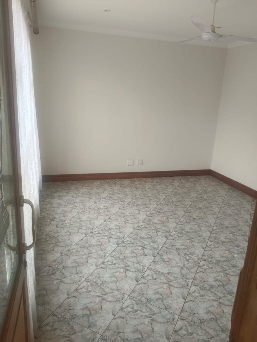 6 Bedroom Property for Sale in Montana Park Gauteng