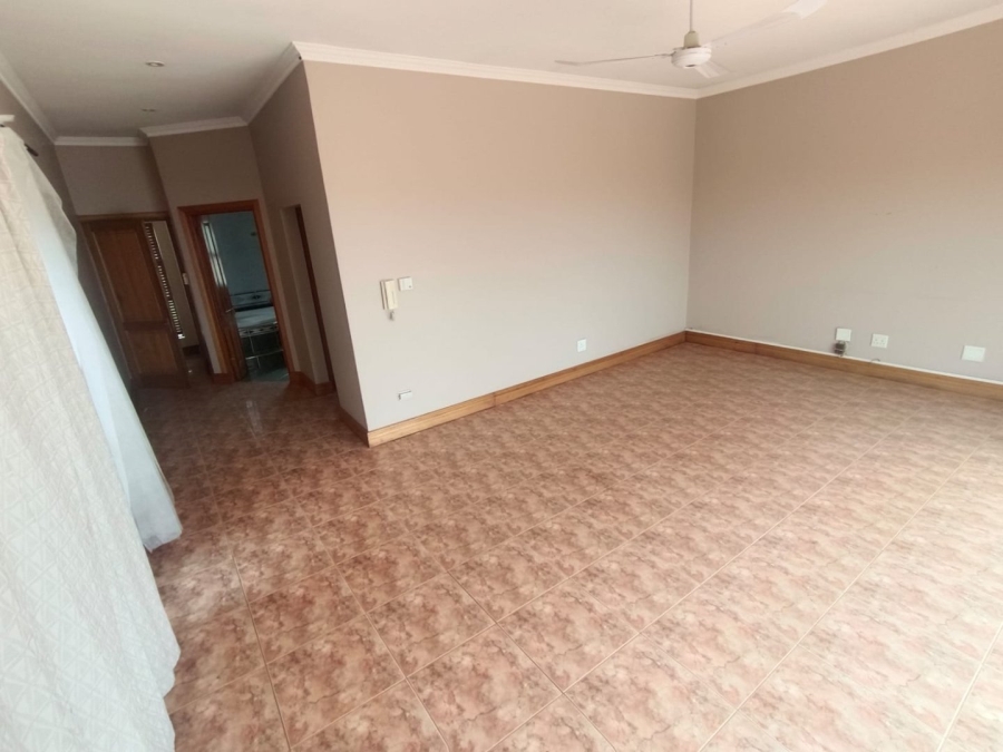6 Bedroom Property for Sale in Montana Park Gauteng