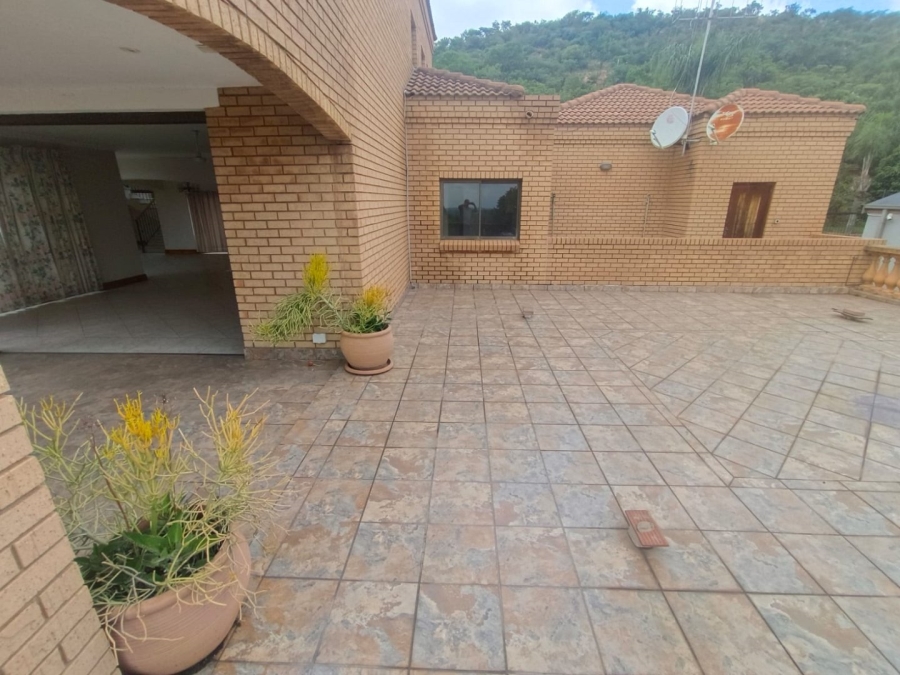 6 Bedroom Property for Sale in Montana Park Gauteng