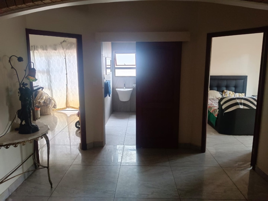 6 Bedroom Property for Sale in Montana Park Gauteng