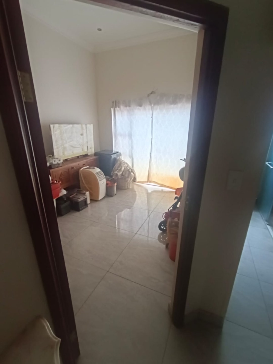 6 Bedroom Property for Sale in Montana Park Gauteng