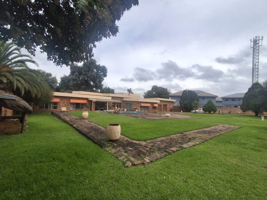 5 Bedroom Property for Sale in Bedworth Park Gauteng