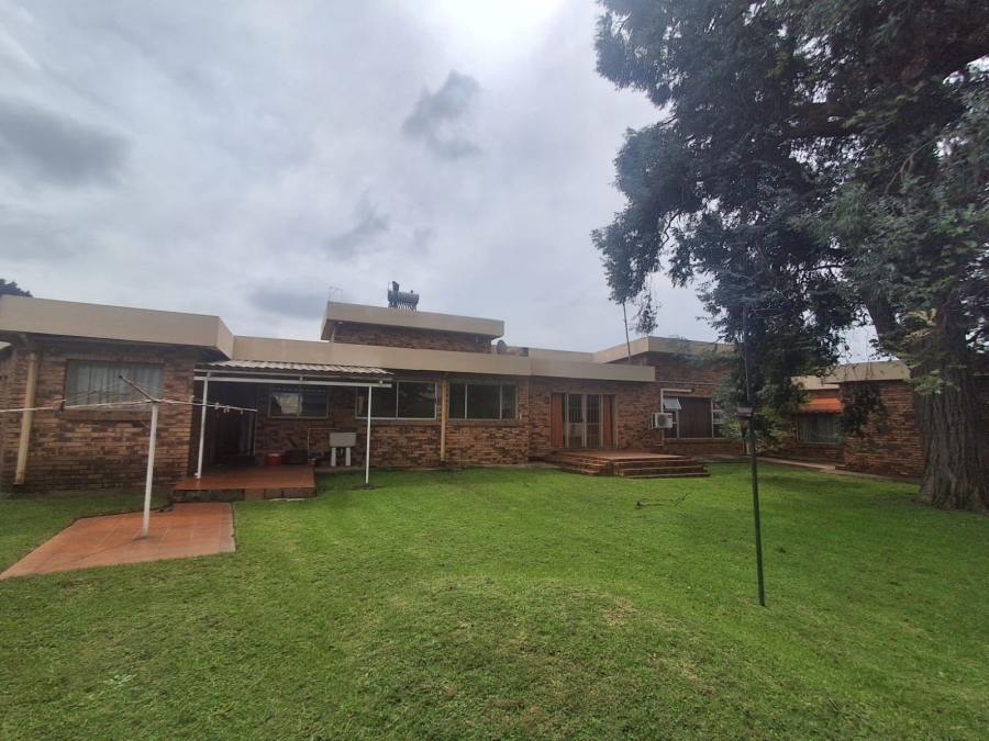5 Bedroom Property for Sale in Bedworth Park Gauteng