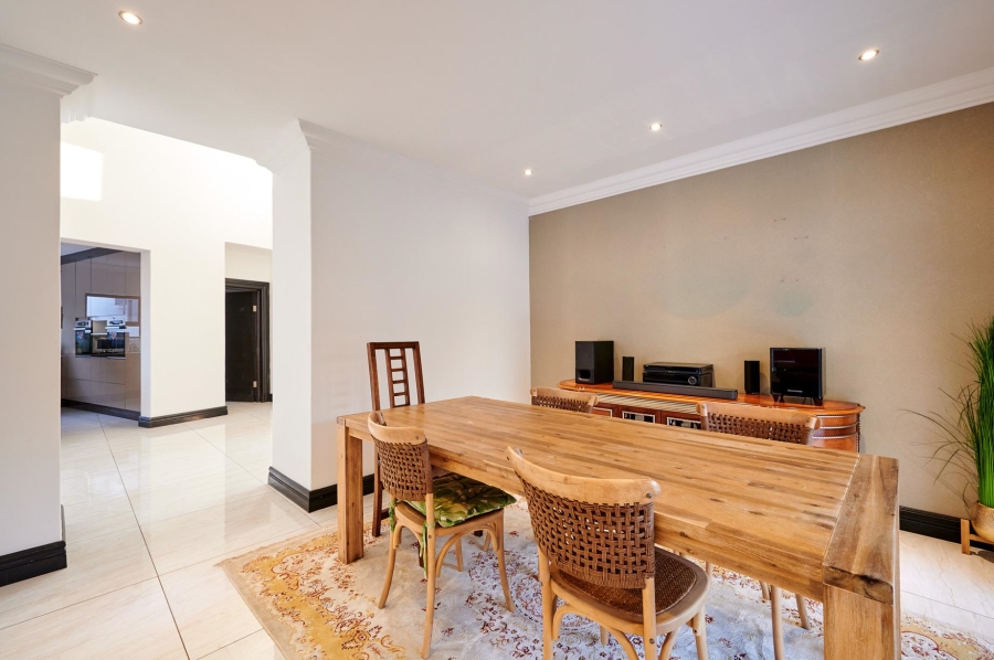 4 Bedroom Property for Sale in Waterfall Country Village Gauteng