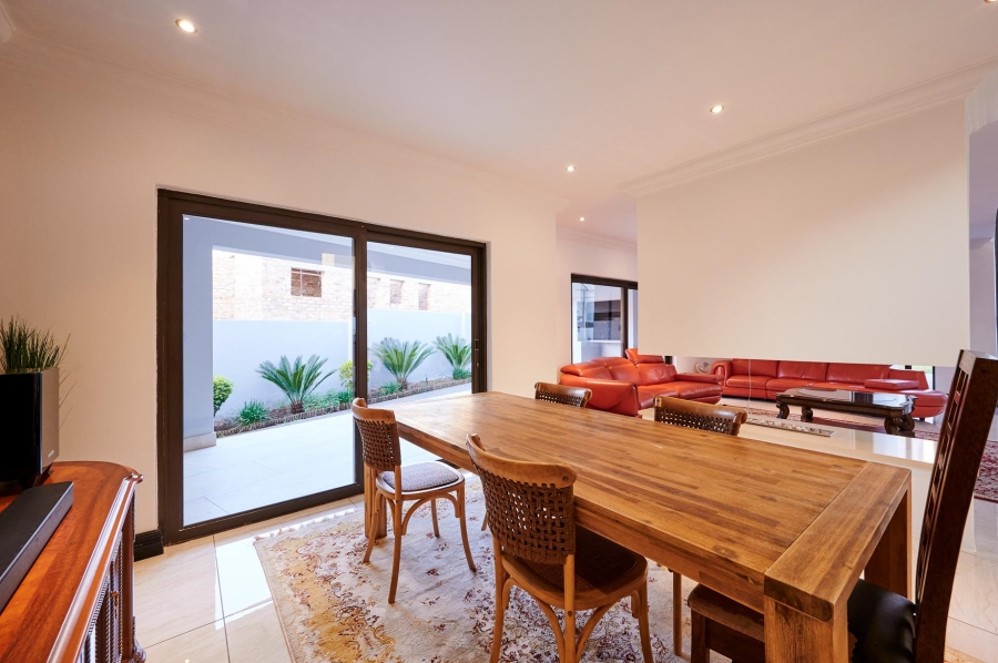 4 Bedroom Property for Sale in Waterfall Country Village Gauteng