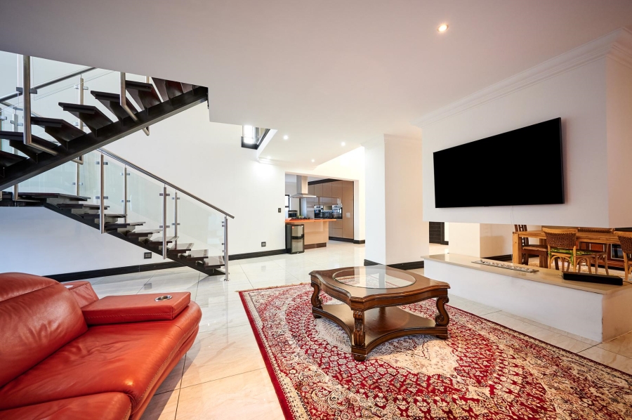 4 Bedroom Property for Sale in Waterfall Country Village Gauteng
