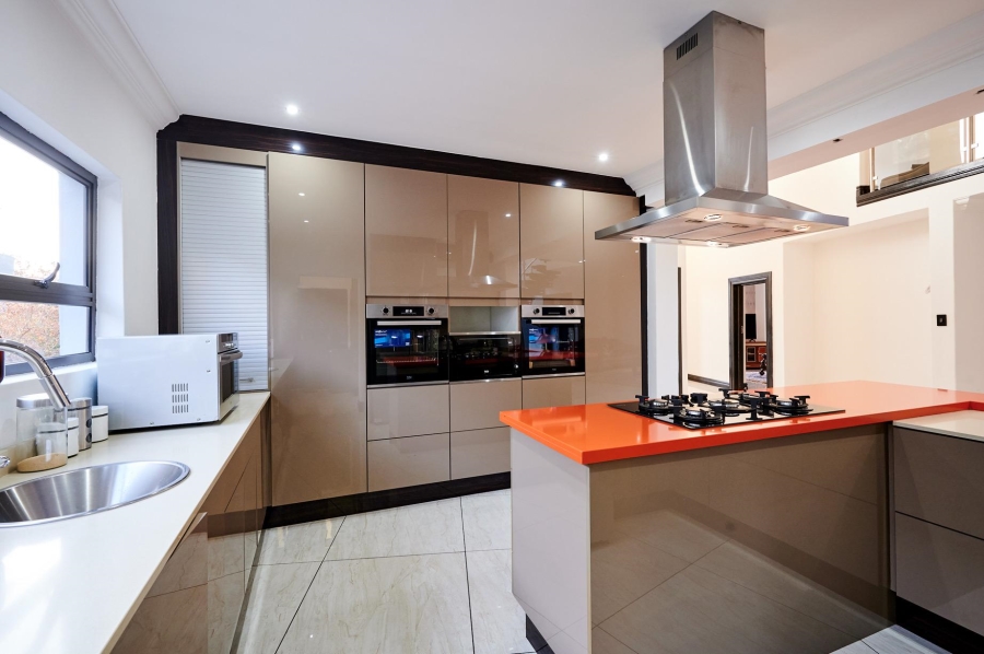 4 Bedroom Property for Sale in Waterfall Country Village Gauteng