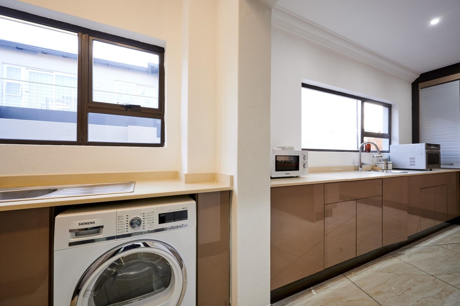 4 Bedroom Property for Sale in Waterfall Country Village Gauteng
