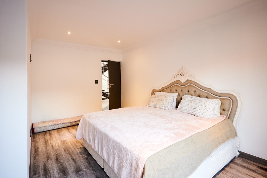 4 Bedroom Property for Sale in Waterfall Country Village Gauteng
