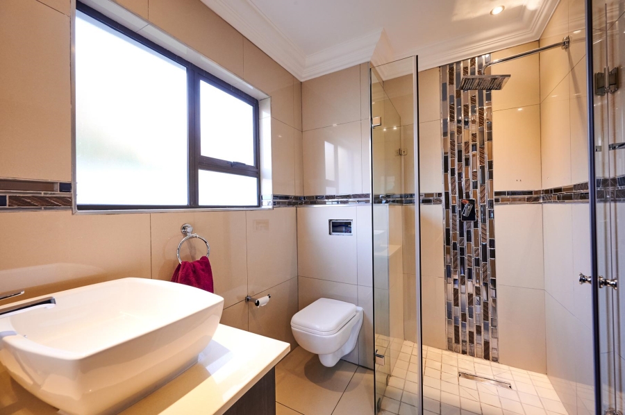 4 Bedroom Property for Sale in Waterfall Country Village Gauteng