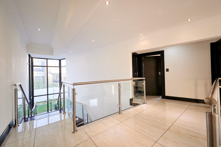 4 Bedroom Property for Sale in Waterfall Country Village Gauteng