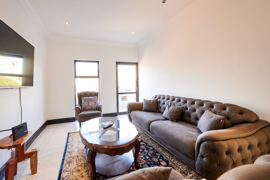 4 Bedroom Property for Sale in Waterfall Country Village Gauteng