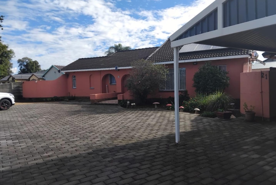 3 Bedroom Property for Sale in Brackenhurst Gauteng