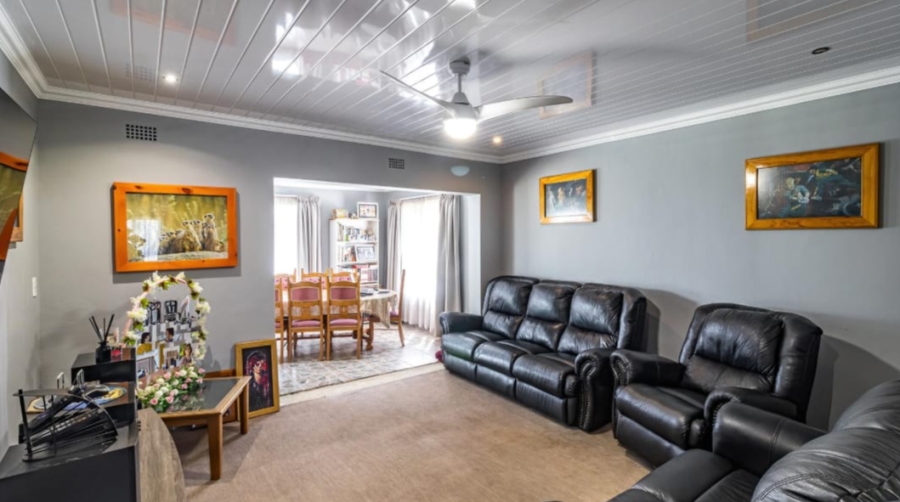 3 Bedroom Property for Sale in Brackenhurst Gauteng