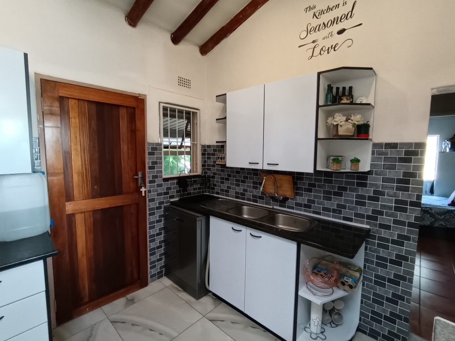 4 Bedroom Property for Sale in Brackendowns Gauteng