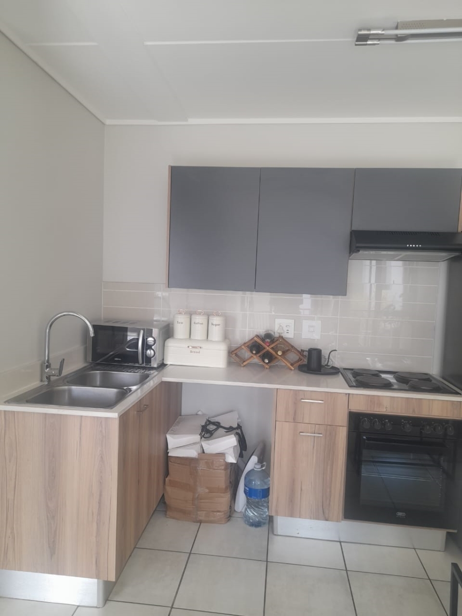 1 Bedroom Property for Sale in Linbro Park Gauteng