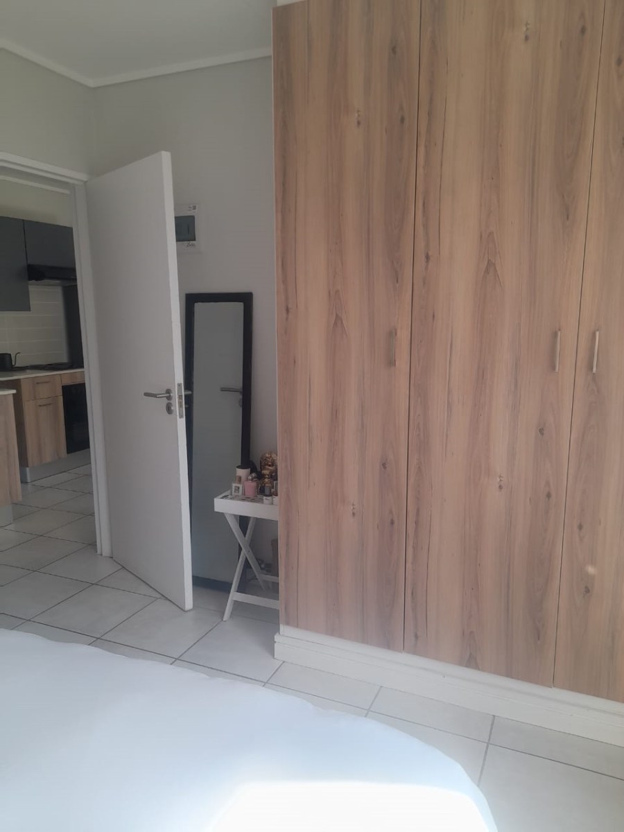 1 Bedroom Property for Sale in Linbro Park Gauteng