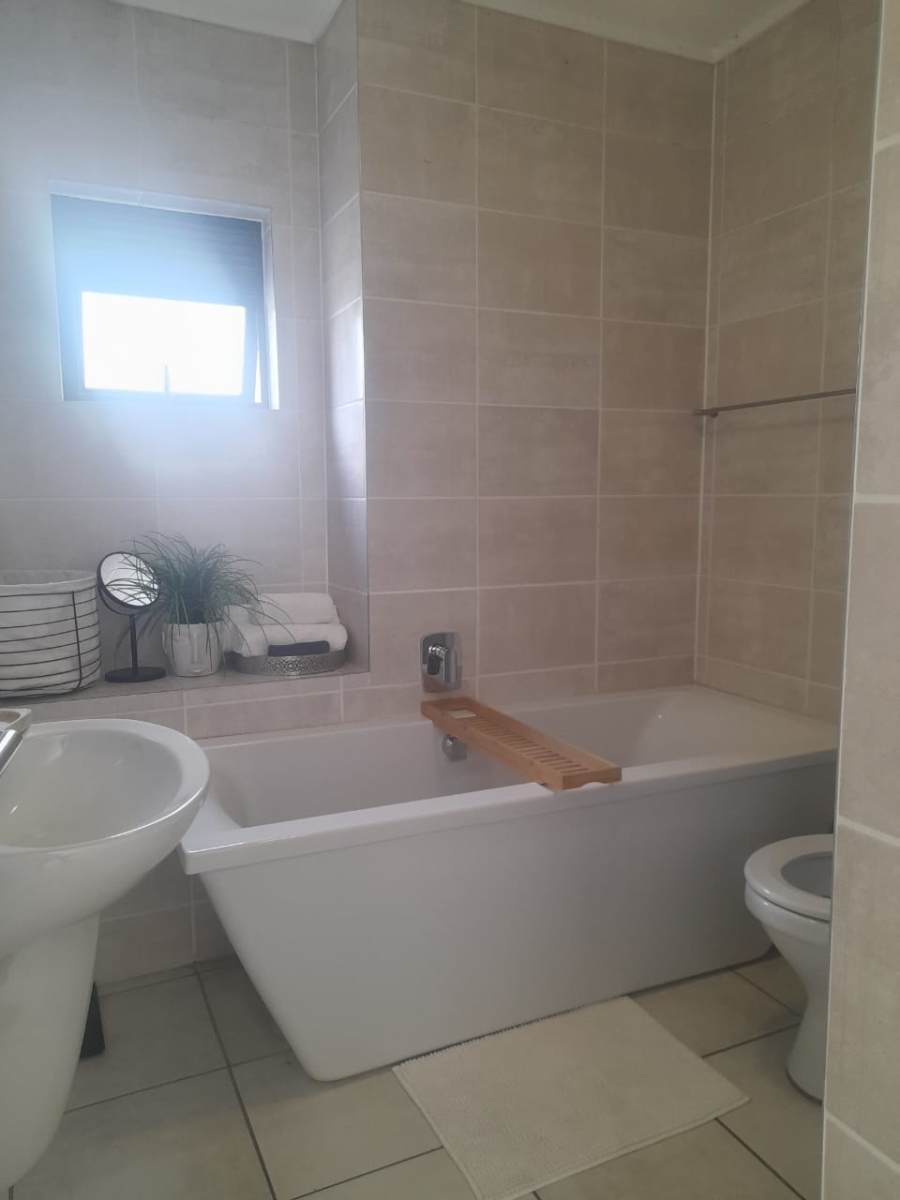 1 Bedroom Property for Sale in Linbro Park Gauteng