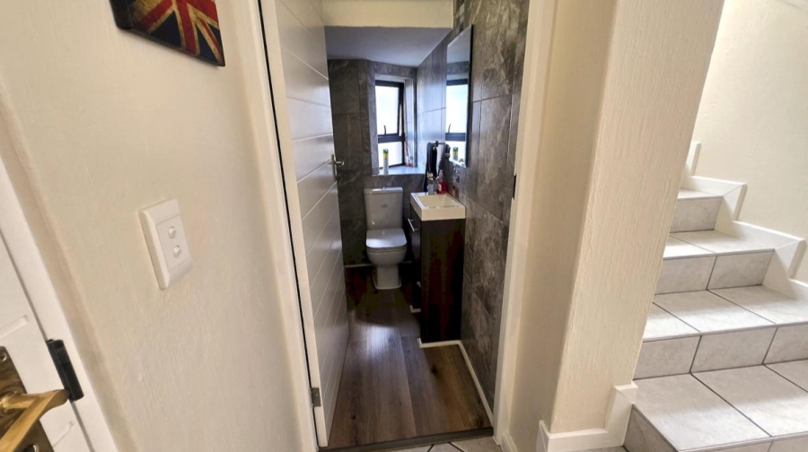 3 Bedroom Property for Sale in Bedfordview Gauteng