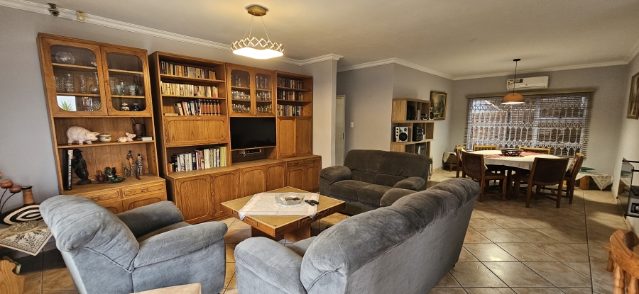 3 Bedroom Property for Sale in New Redruth Gauteng