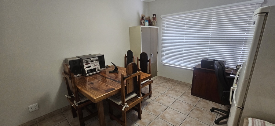 3 Bedroom Property for Sale in New Redruth Gauteng