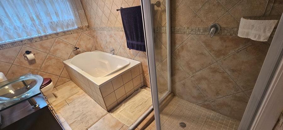 3 Bedroom Property for Sale in New Redruth Gauteng