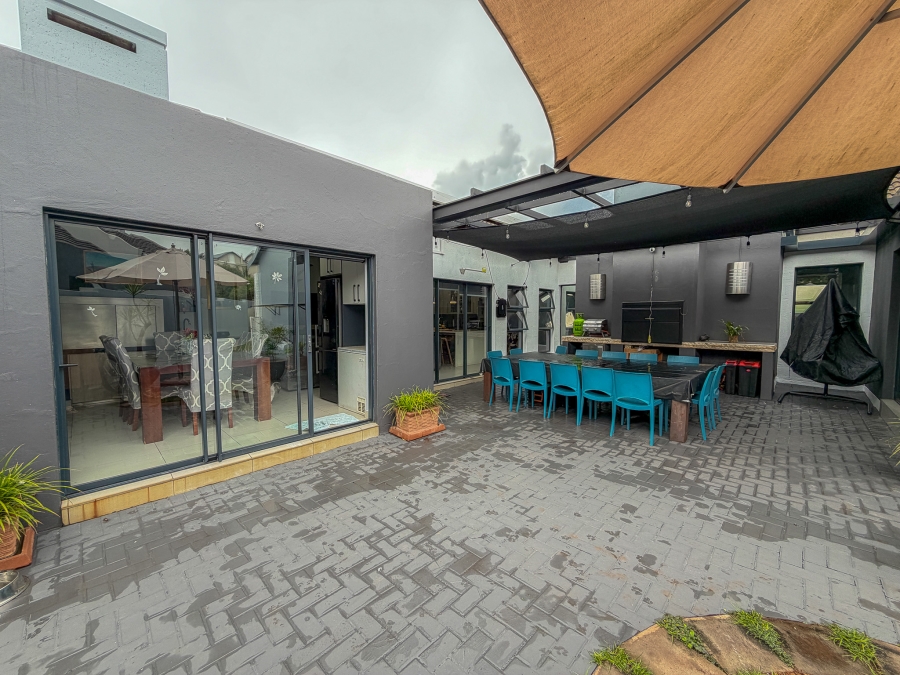3 Bedroom Property for Sale in Midstream Meadows Gauteng