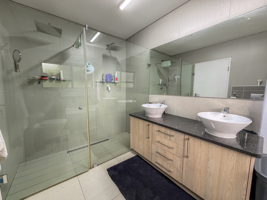 3 Bedroom Property for Sale in Midstream Meadows Gauteng