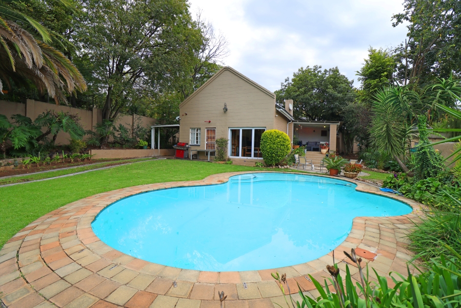 To Let 4 Bedroom Property for Rent in Blairgowrie Gauteng