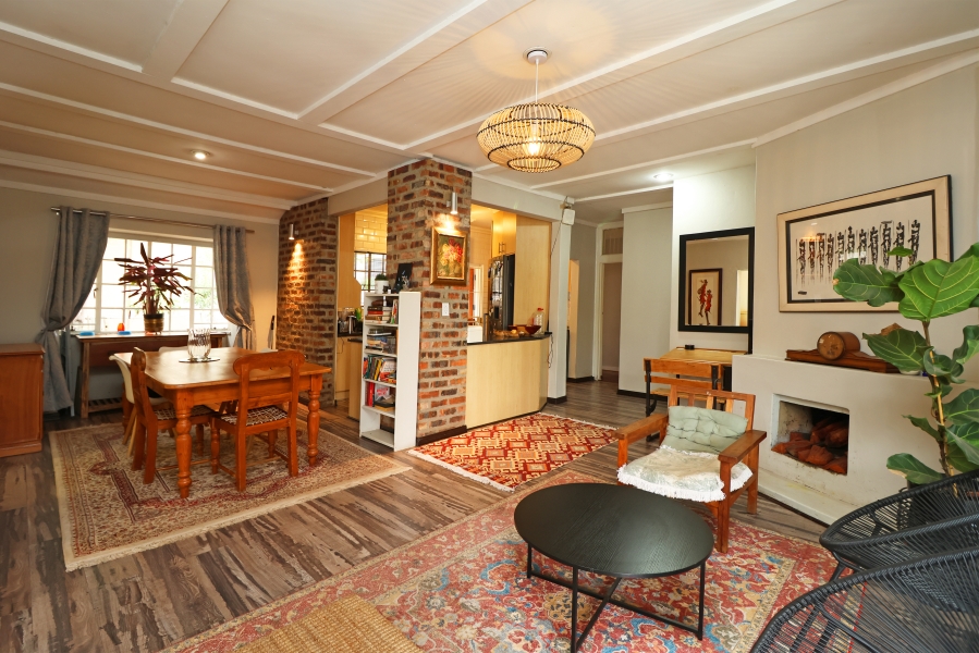 To Let 4 Bedroom Property for Rent in Blairgowrie Gauteng