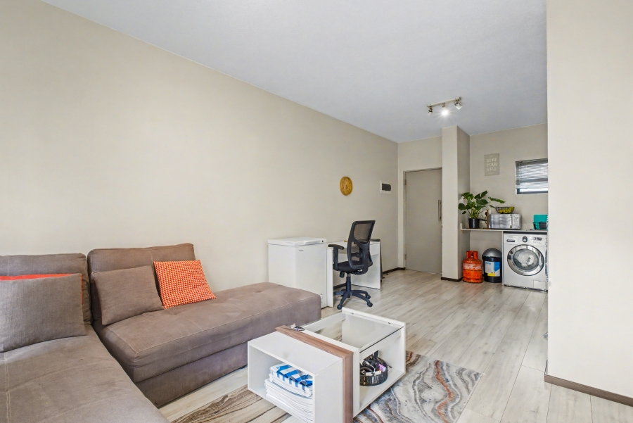 2 Bedroom Property for Sale in Broadacres Gauteng